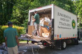 Best Garage Cleanout  in Apple Creek, OH